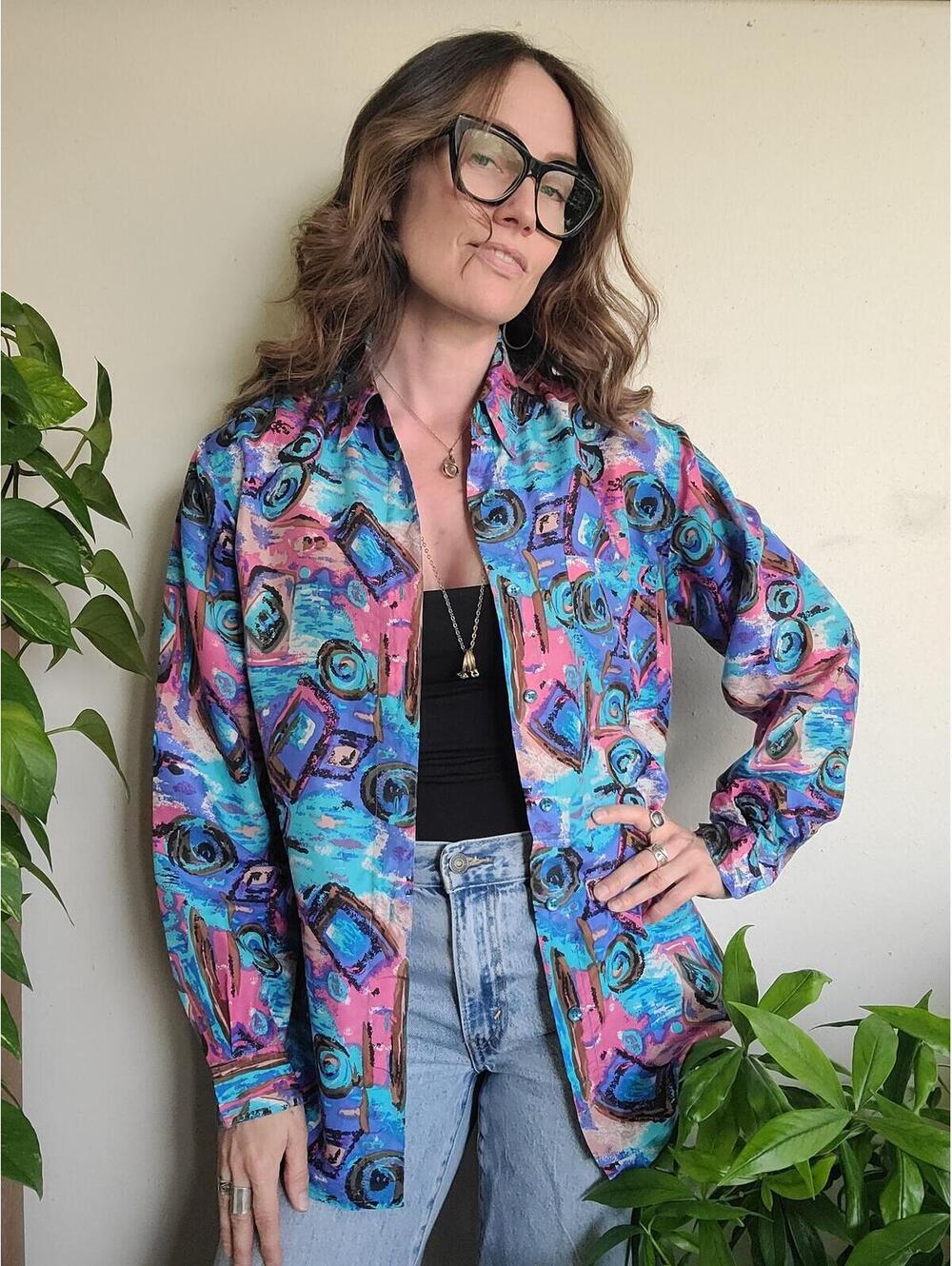 The Living Color Vintage 90s Lady Foot Locker Silk Blouse S/M